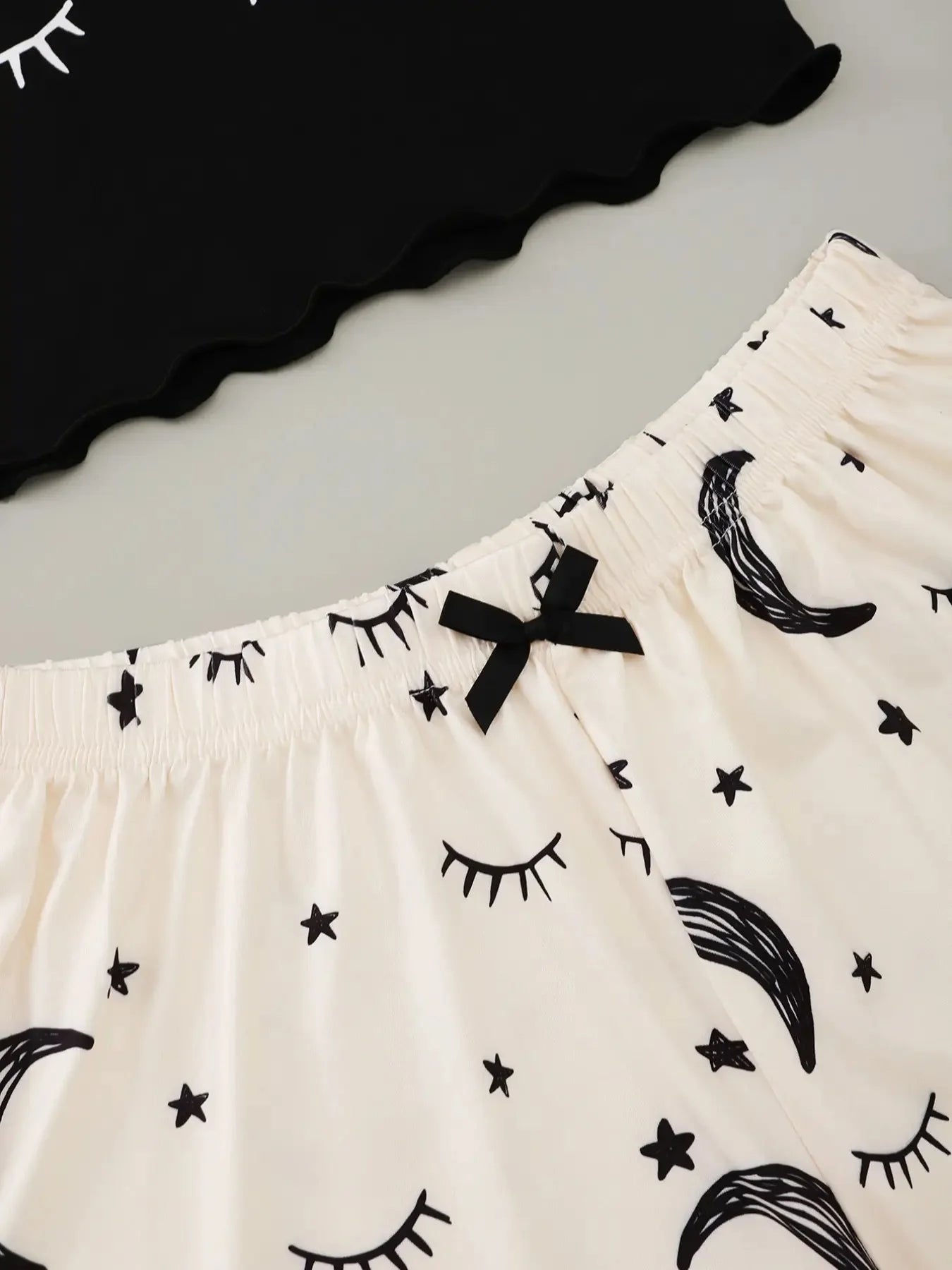 Women's 2pcs Moon Star Eyelash Print Pajama Set